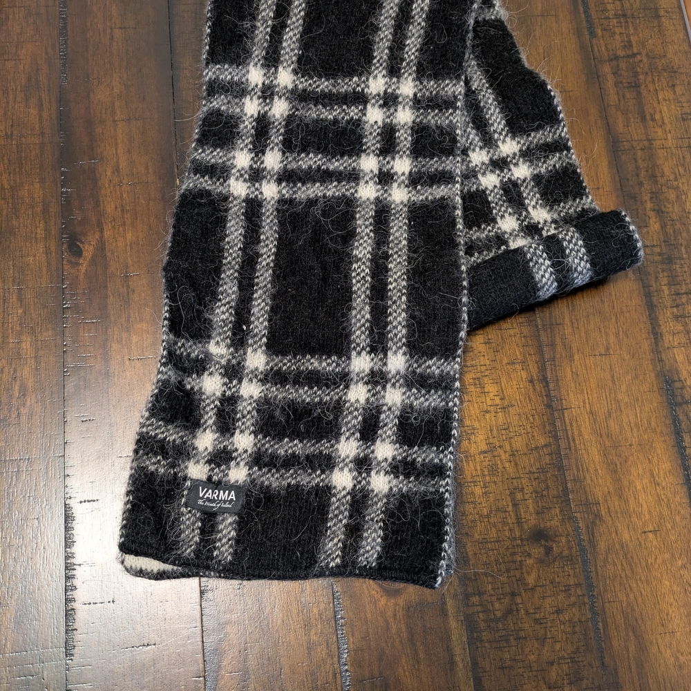 Classic Black and White Checkered Scarf